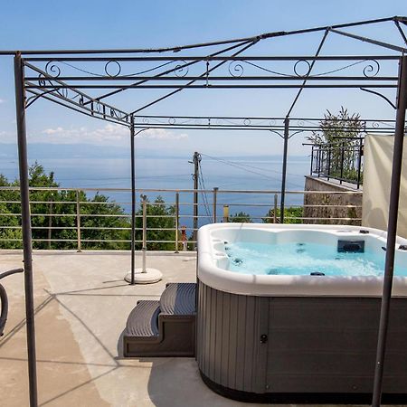 Stunning Apartment In Mošćenička Draga Zewnętrze zdjęcie