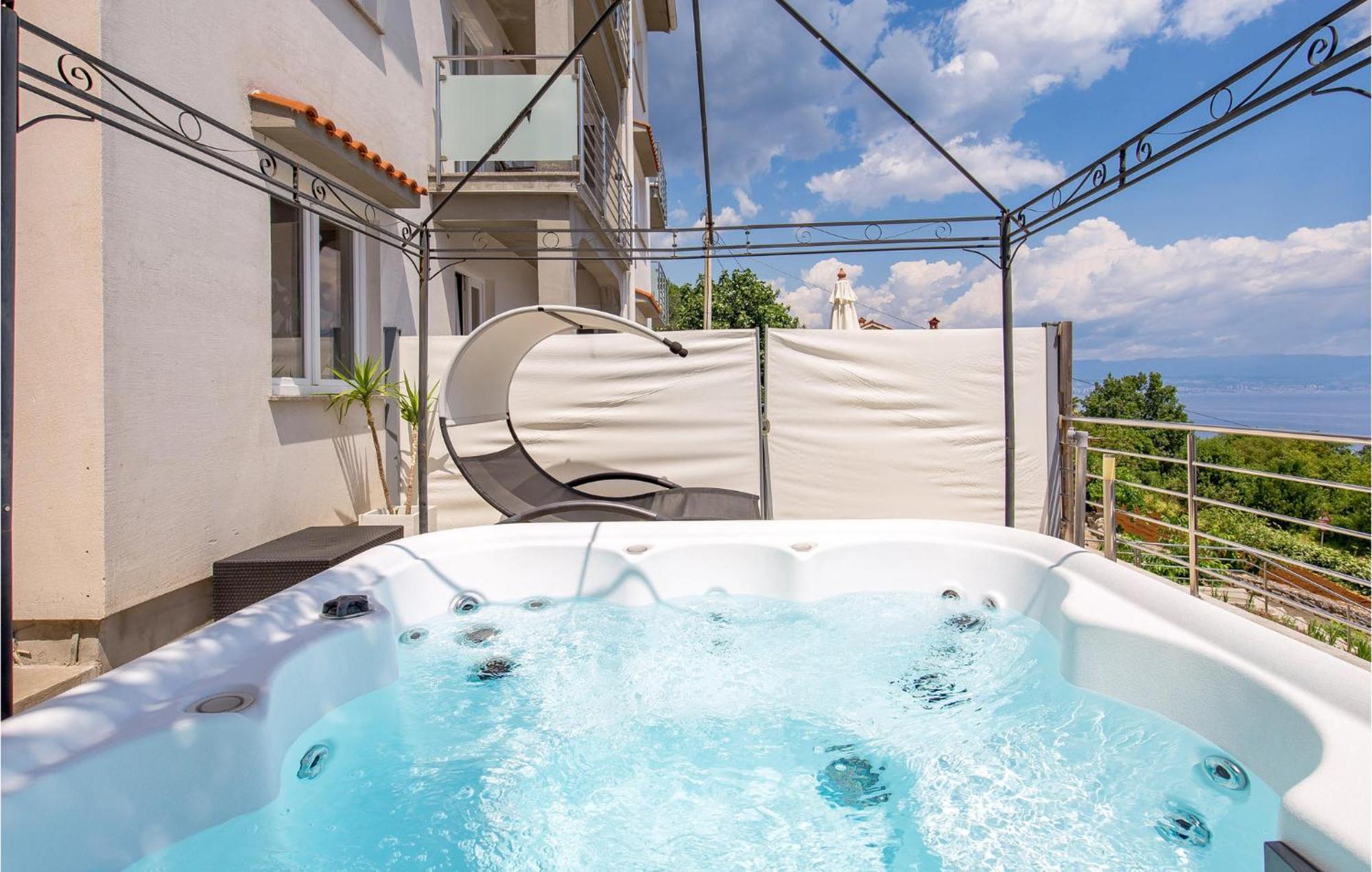 Stunning Apartment In Mošćenička Draga Zewnętrze zdjęcie