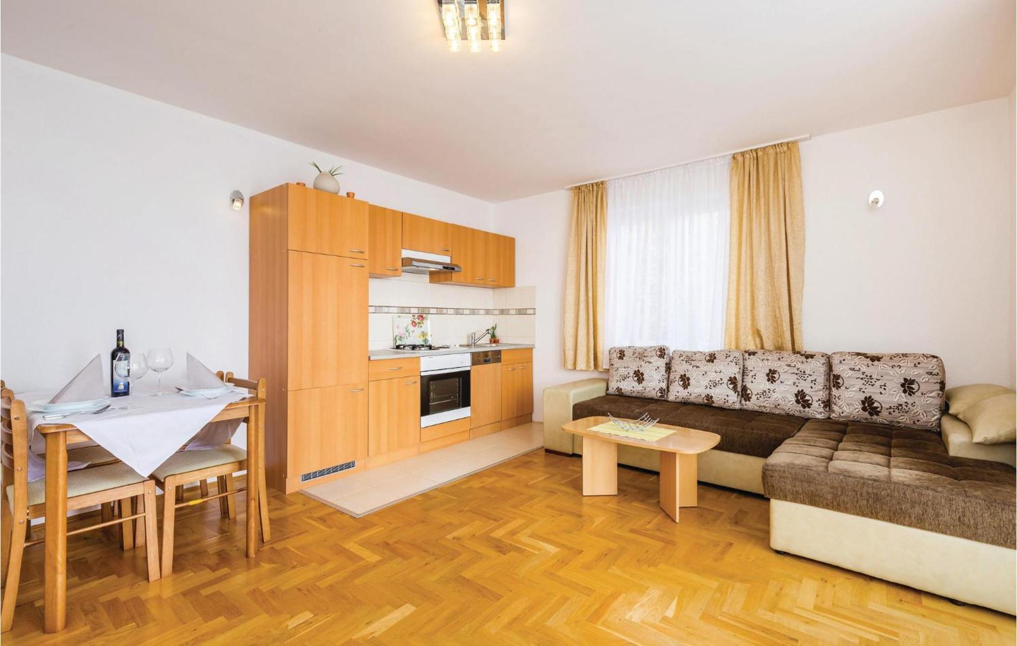 Stunning Apartment In Mošćenička Draga Zewnętrze zdjęcie